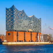 Das Abschiedskonzert des Dirigenten Geir Lysne bei der NDR Bigband in der Elbphilharmonie