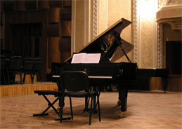 Auftritt renommierter Pianisten beim Radio Bremen-Klavierfestival "Auf schwarzen und weißen Tasten"