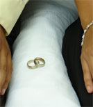 Ein Paar stellt ihre Beziehung auf die Probe 