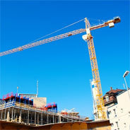 Wie werden Bauabfälle auf einer Abrissbaustelle entsorgt?