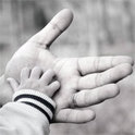 Vater und Tochter, nun erwachsen, prallen moralisch aufeinander